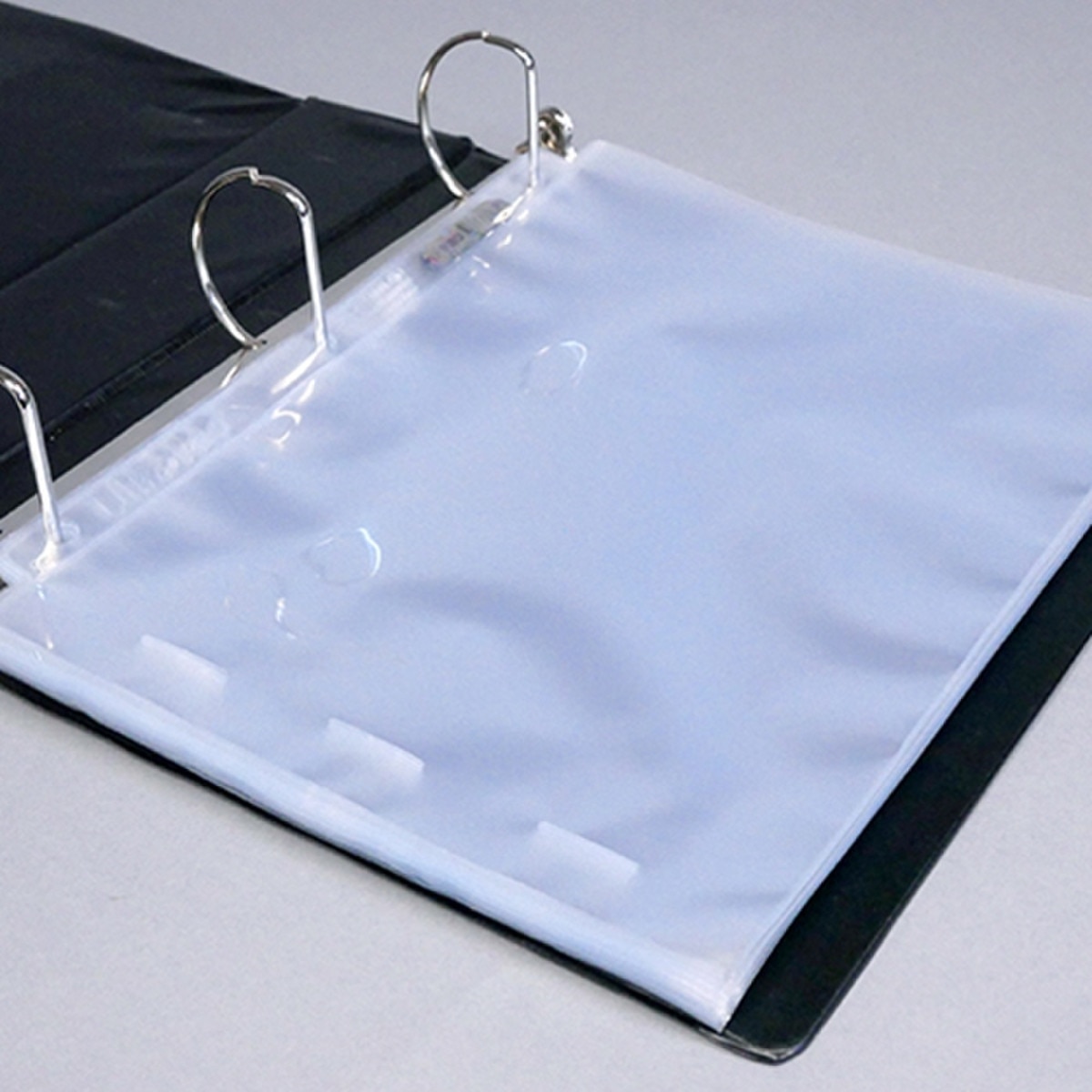 Ultra-PRO� 3 Ring BINDER PAGES - On